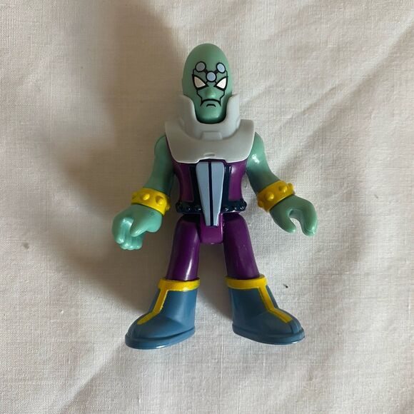 brainiac action figure 4” Tall - Picture 4 of 6